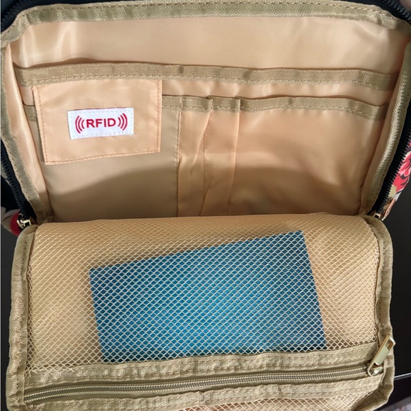 Floral Women's Backpack - Picture 4 of 4